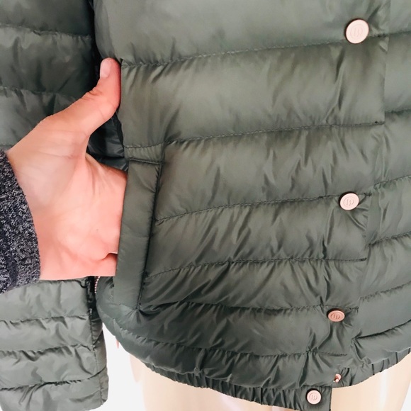 Bernardo Packable Hooded Puffer Jacket - Picture 7 of 8